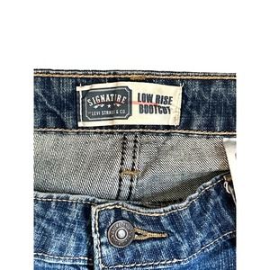 Levi's Signature Low Rise Bootcut Jeans Size 12
